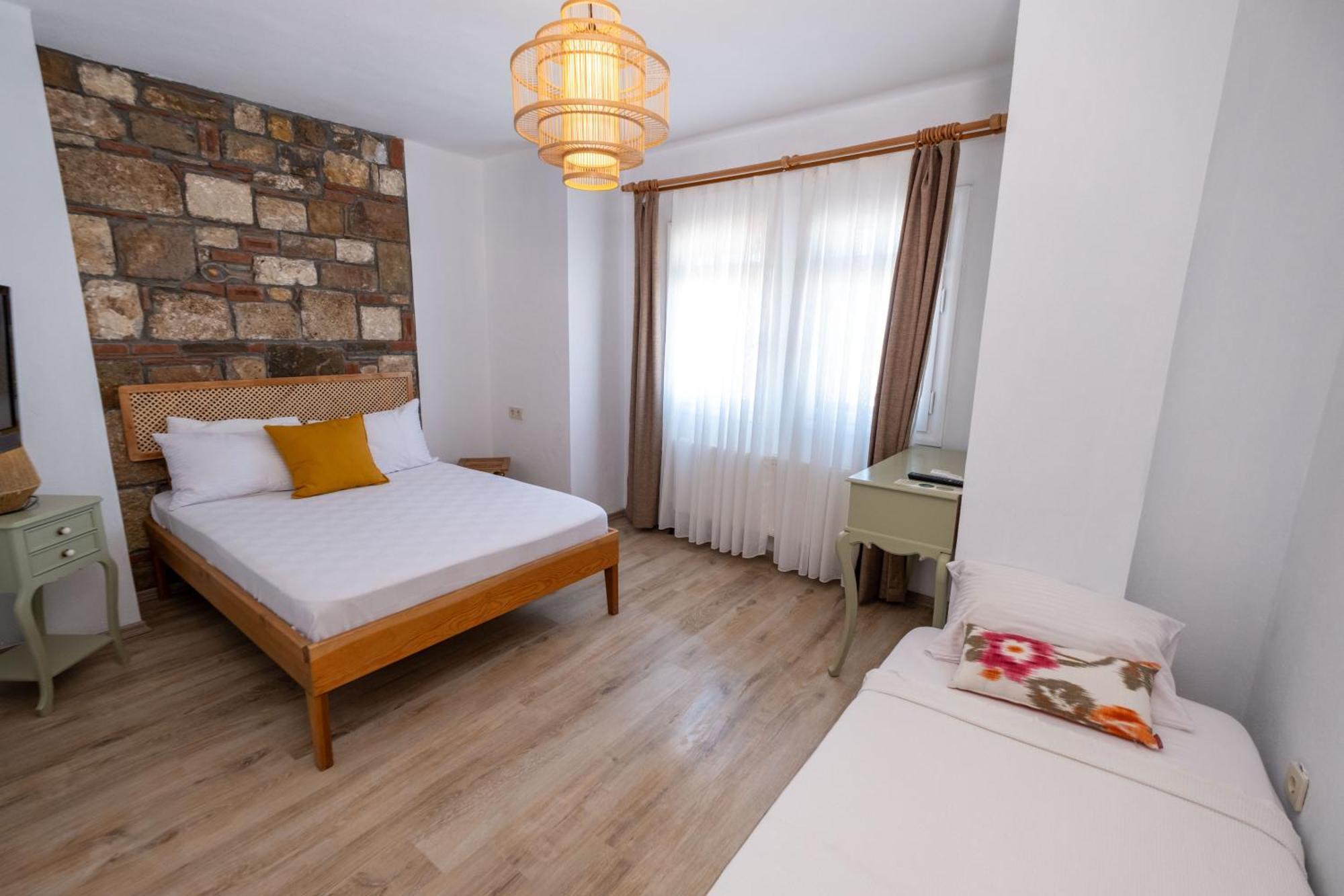 Posthane Hotel Bozcaada Exteriör bild